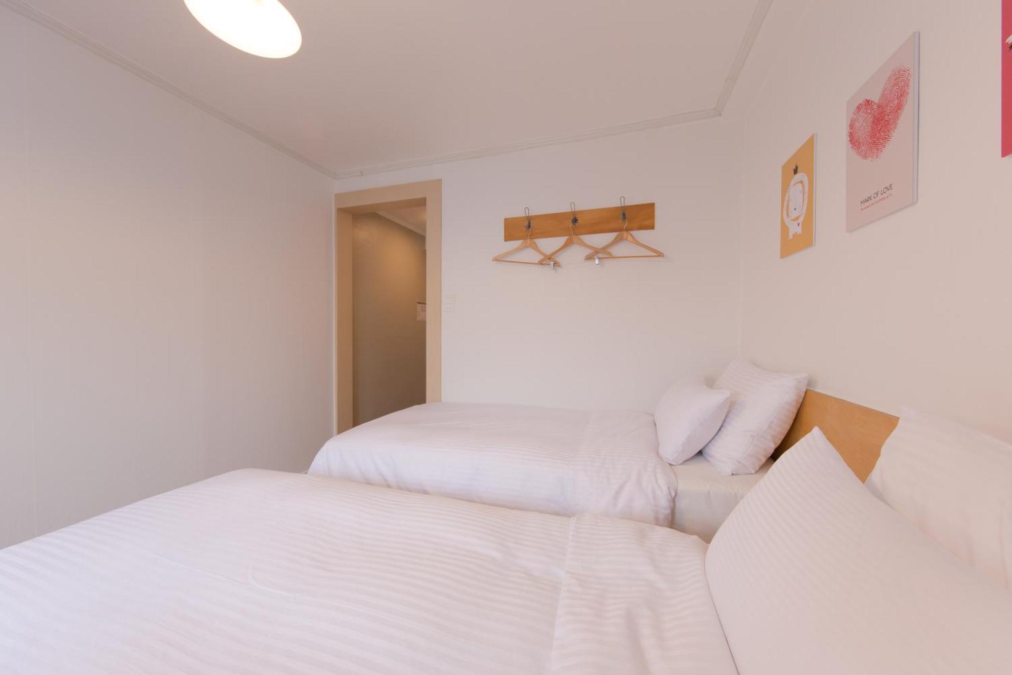 Hotel Travel Monster à Séoul Extérieur photo