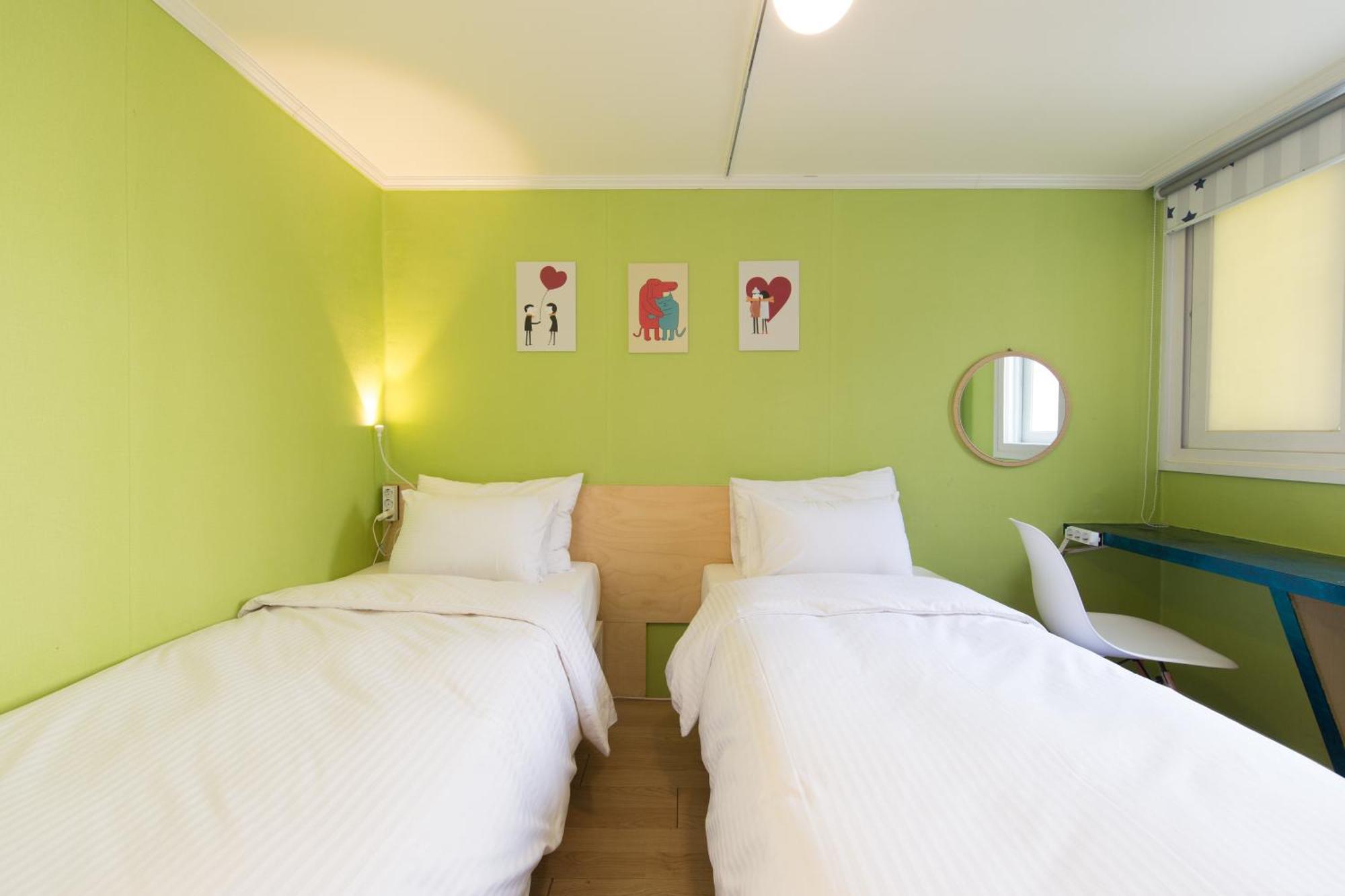 Hotel Travel Monster à Séoul Extérieur photo