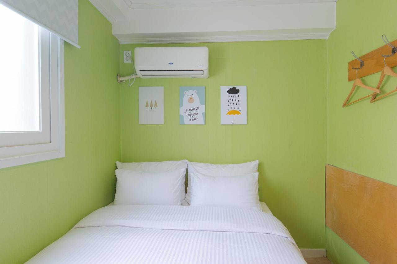 Hotel Travel Monster à Séoul Extérieur photo