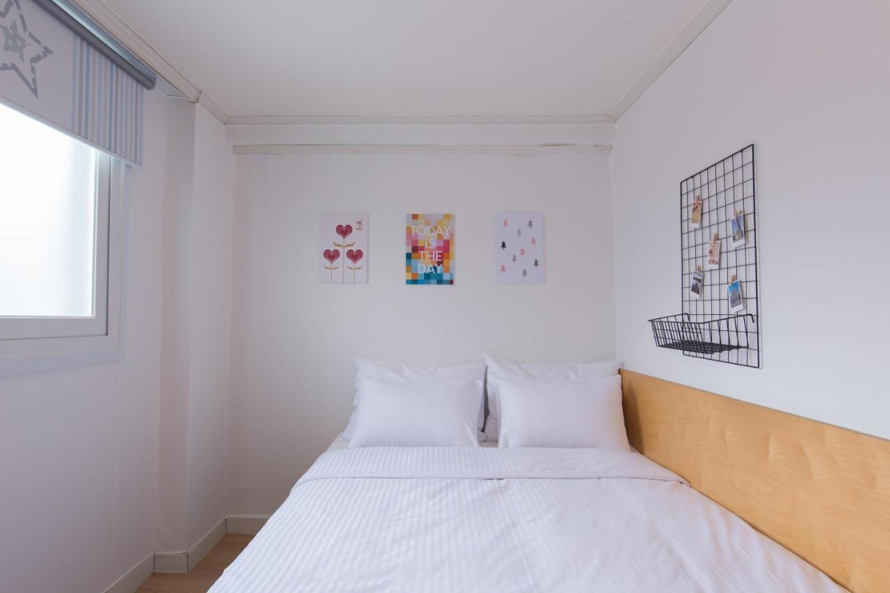 Hotel Travel Monster à Séoul Extérieur photo